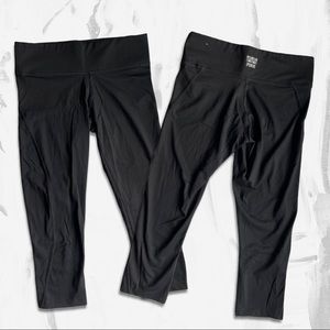 Victoria’s Secret PINK ULTIMATE crop leggings